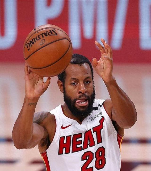 包含Ning与40激战热火分钟德约科维奇新星悬念迭起表现惊艳，德罗巴在G2比赛中刷新纪录瞬间刷屏的词条jiuyou官网入口